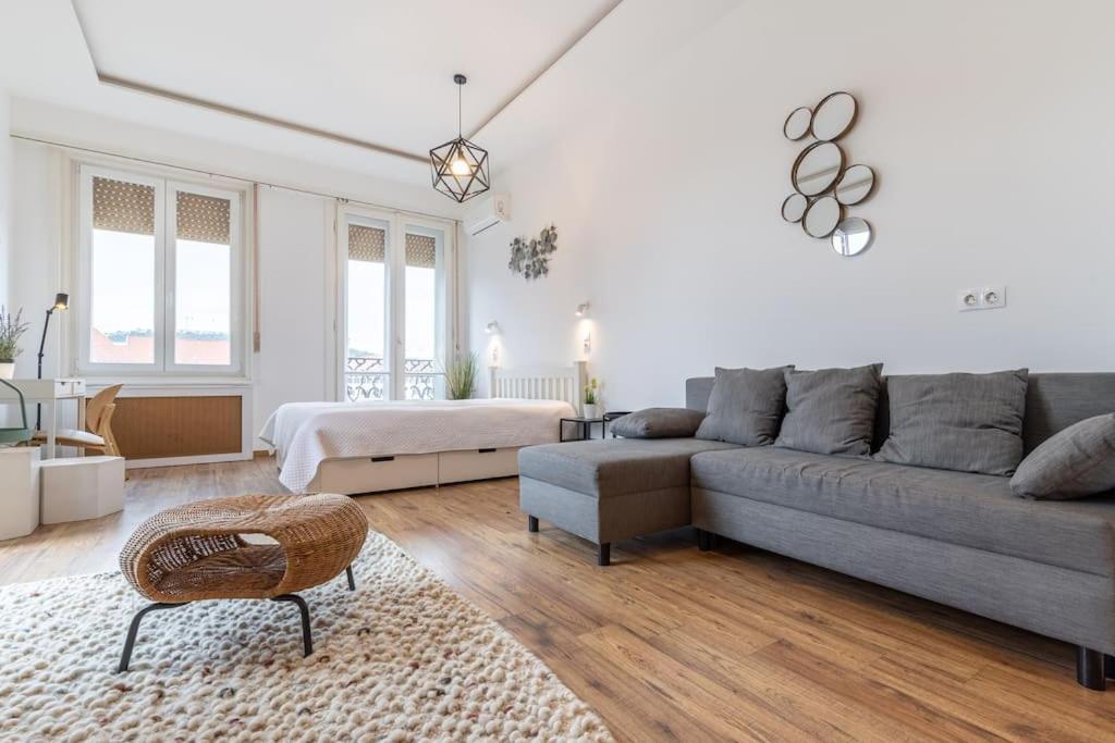 Midtown Gleaming Apartment Budapest Extérieur photo